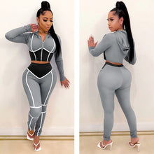 Load image into Gallery viewer, Fashion Yoga Wear Women&#39;s Contrast Stitching Tight-fitting Two-piece Sports Suit Fitness &amp; Body Building Yoga Clothing
