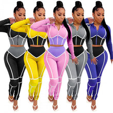 Load image into Gallery viewer, Fashion Yoga Wear Women&#39;s Contrast Stitching Tight-fitting Two-piece Sports Suit Fitness &amp; Body Building Yoga Clothing
