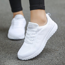 Load image into Gallery viewer, Women Casual Walking Shoes Fashionable Breathable Mesh Flat Sneakers Vulcanized  Female Footwear
